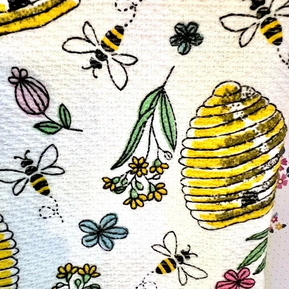 Set of 2 Yellow Beehives Textured Kitchen Towels Spring Garden Flowers Bees - Picture 7 of 9